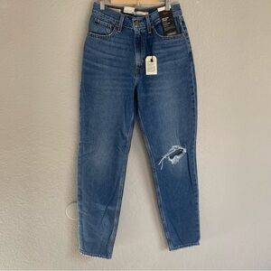 Levi’s ‘80s Mom Jeans Medium Wash 26x30